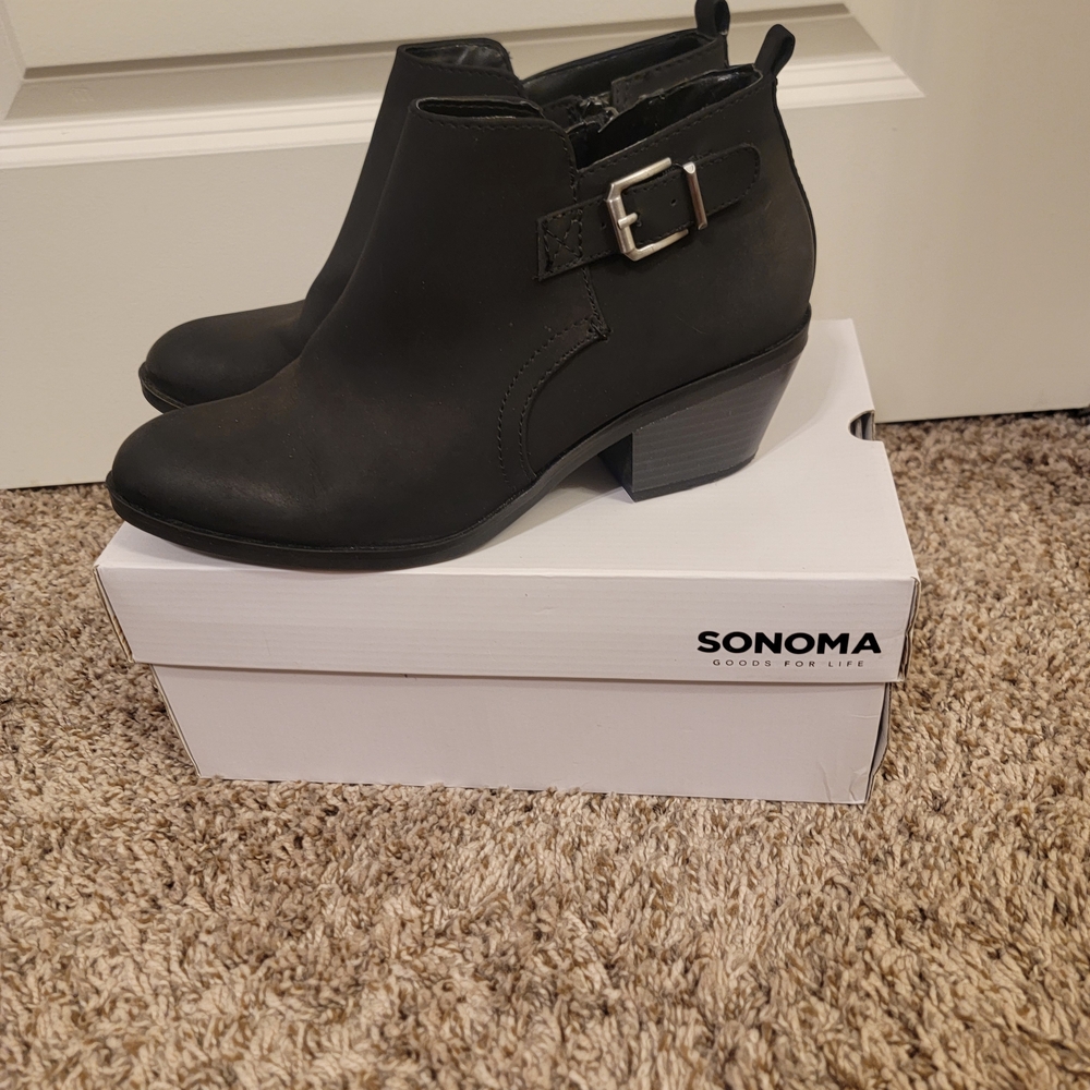 Sonoma Women's Black Ankle Boots - Picture 4 of 6